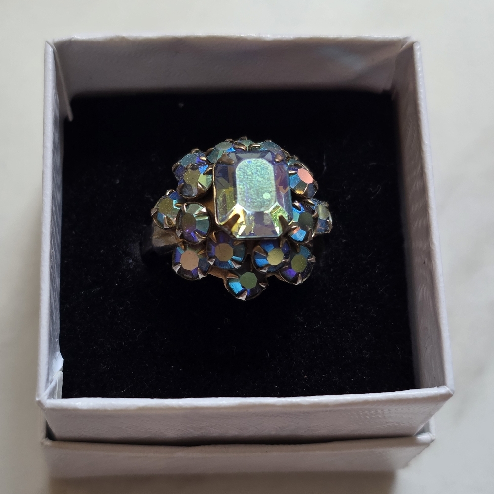 Elegant Multicolor Cluster Crystal Ring